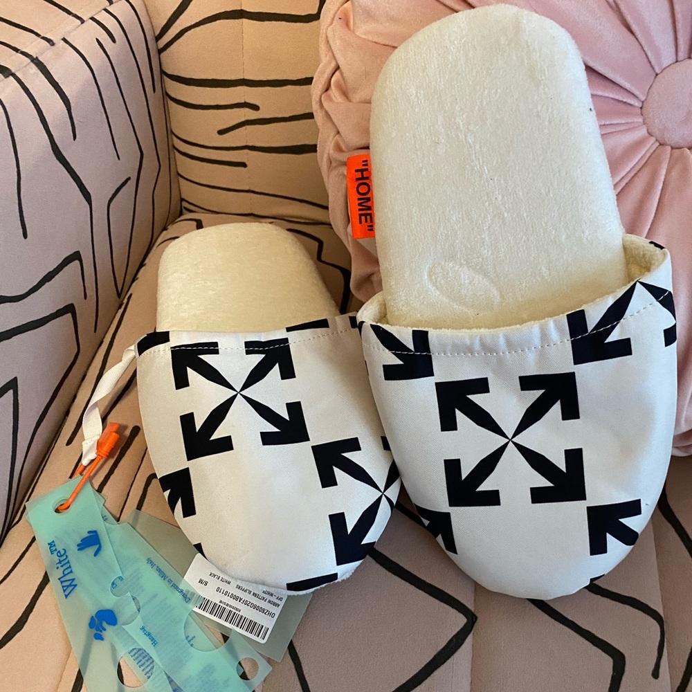 OFF-WHITE SLIPPERS